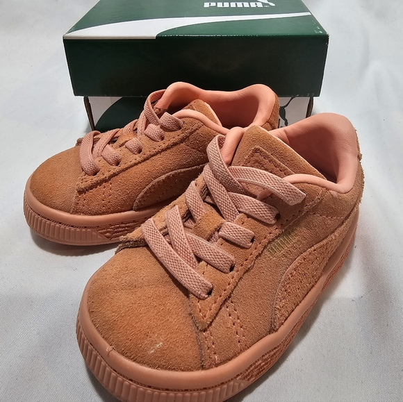 Kids Puma Suede Mono Gold size 4C - Picture 5 of 5